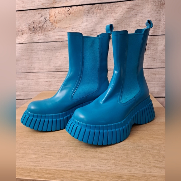 Camper Turquoise Heeled Pix Boots - Picture 11 of 11